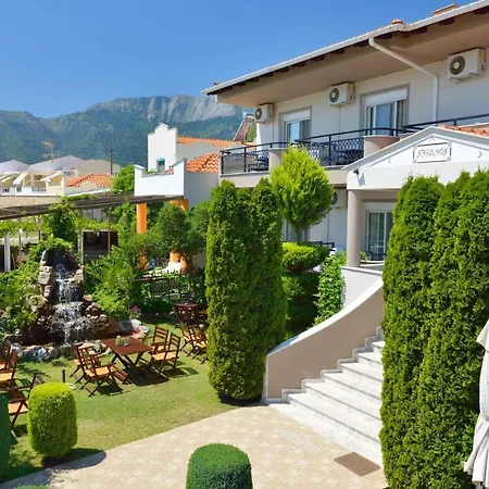 Stefanos Hotel 2*